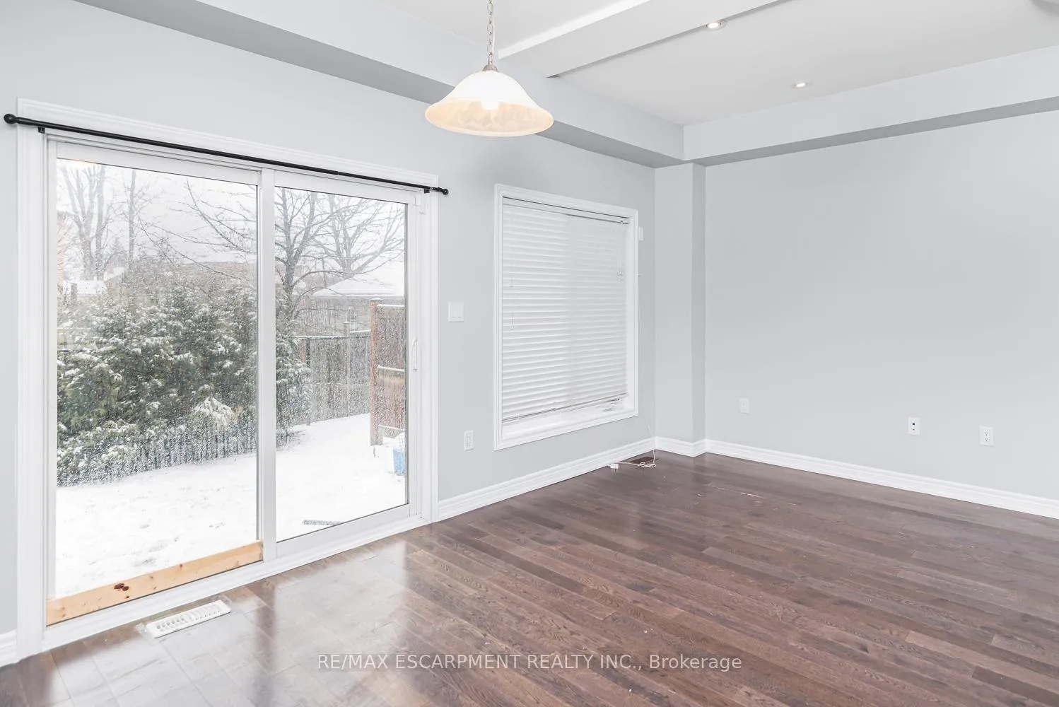 Photo 6 of Unit 10, 377 Glancaster Road, Hamilton, Rural Glanbrook — HOMEH
