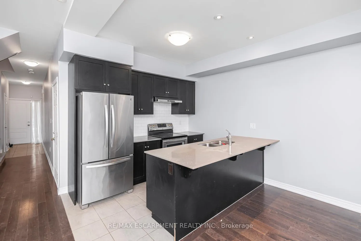 Photo 12 of Unit 10, 377 Glancaster Road, Hamilton, Rural Glanbrook — HOMEH