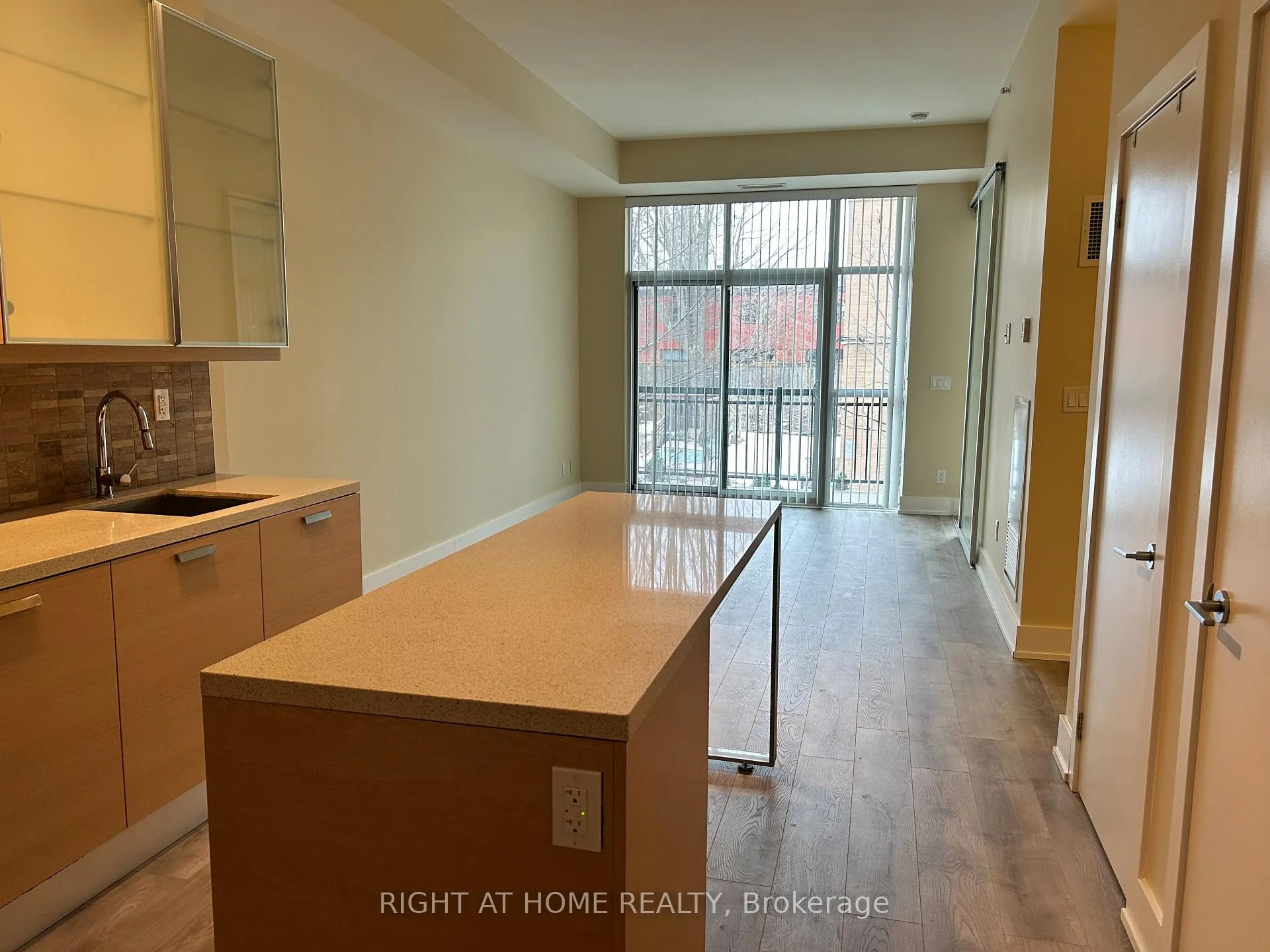 Photo 6 of Unit 217, 66 Kippendavie Avenue, Toronto, The Beaches — HOMEH