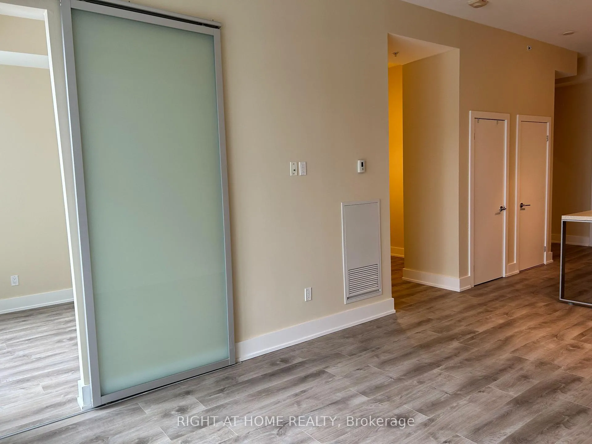 Photo 11 of Unit 217, 66 Kippendavie Avenue, Toronto, The Beaches — HOMEH