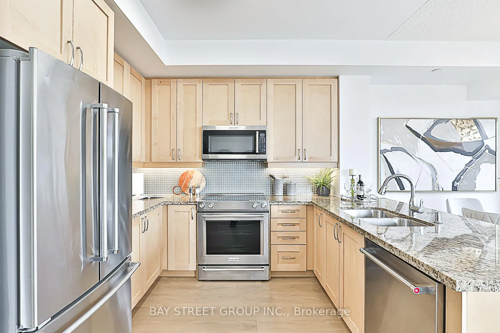 Photo 5 of Unit 327, 540 Bur Oak Avenue, Markham, Berczy — HOMEH