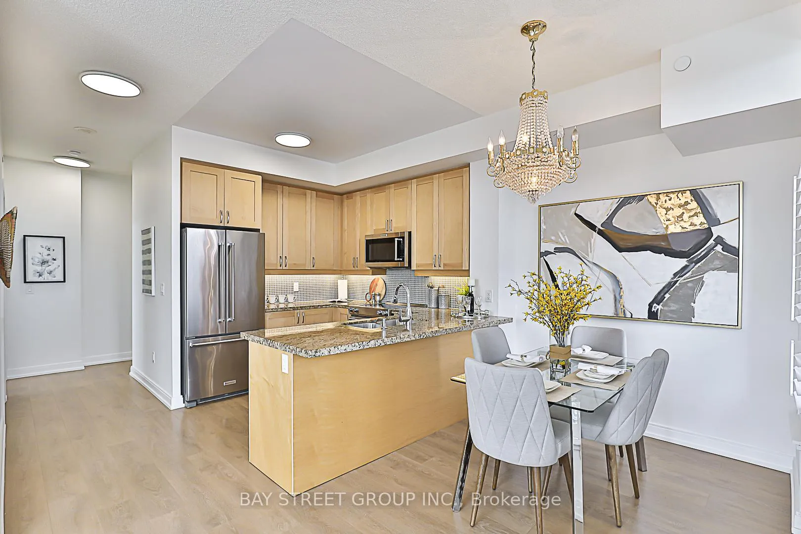 Photo 6 of Unit 327, 540 Bur Oak Avenue, Markham, Berczy — HOMEH