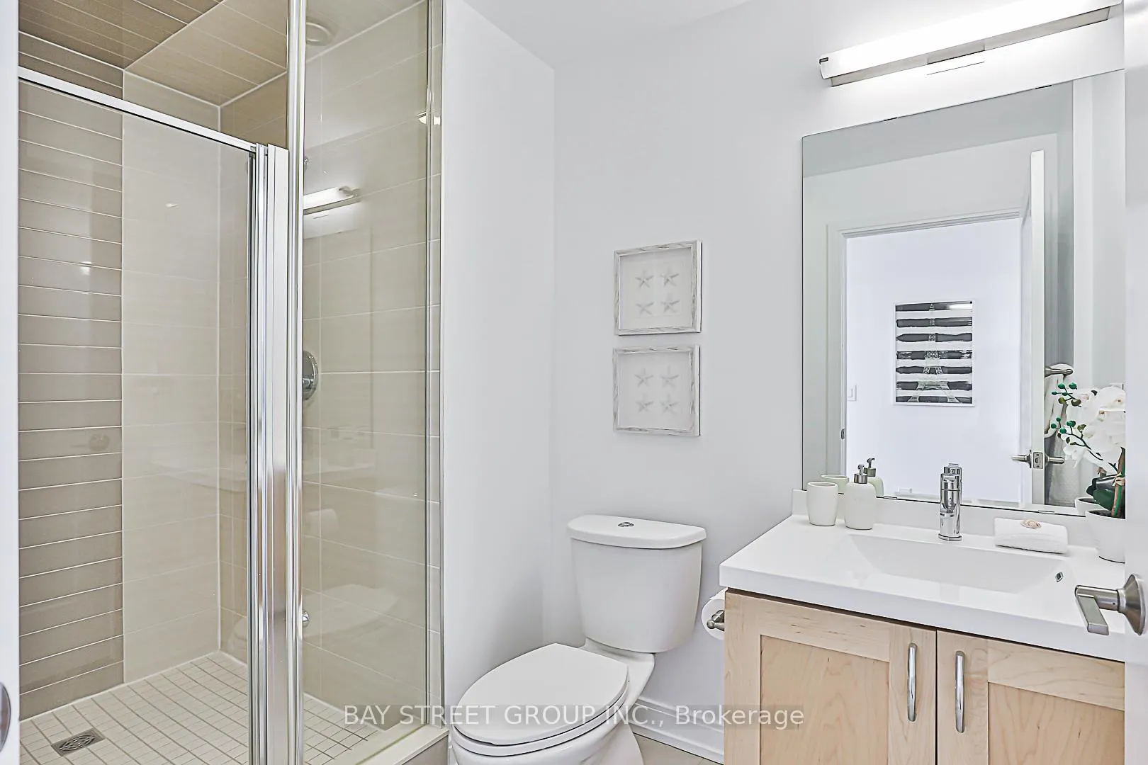 Photo 18 of Unit 327, 540 Bur Oak Avenue, Markham, Berczy — HOMEH