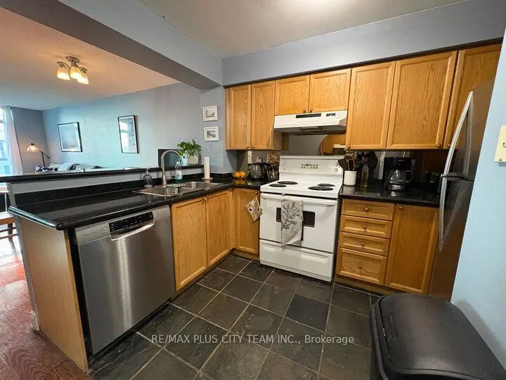 Photo 7 of Unit 522, 109 Front Street E, Toronto, Waterfront Communities — HOMEH