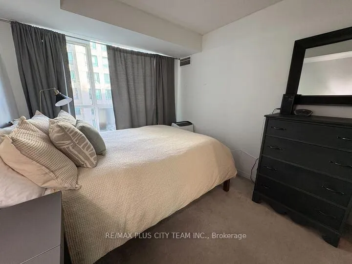 Photo 8 of Unit 522, 109 Front Street E, Toronto, Waterfront Communities — HOMEH