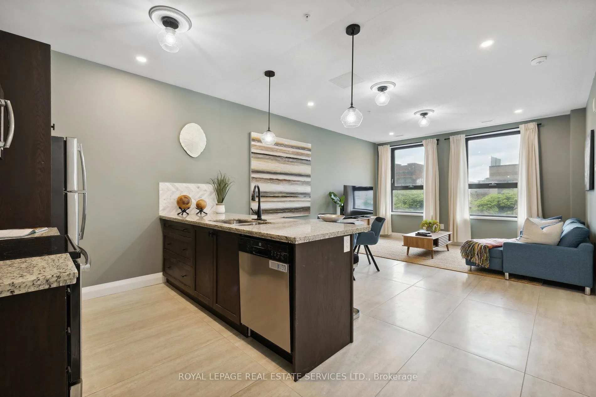 Photo 4 of Unit 313, 118 King Street E, Hamilton, Beasley — HOMEH