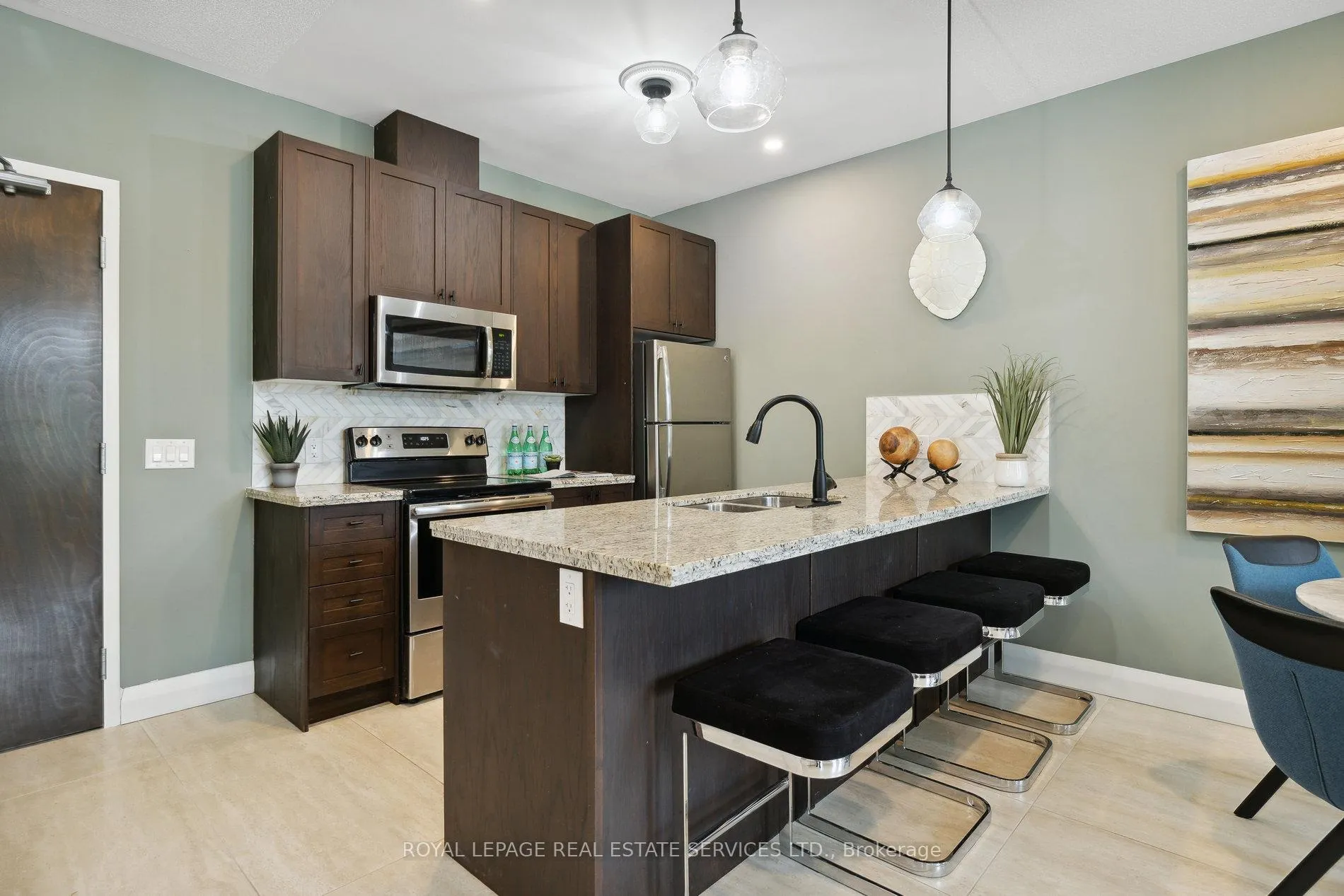 Photo 5 of Unit 313, 118 King Street E, Hamilton, Beasley — HOMEH