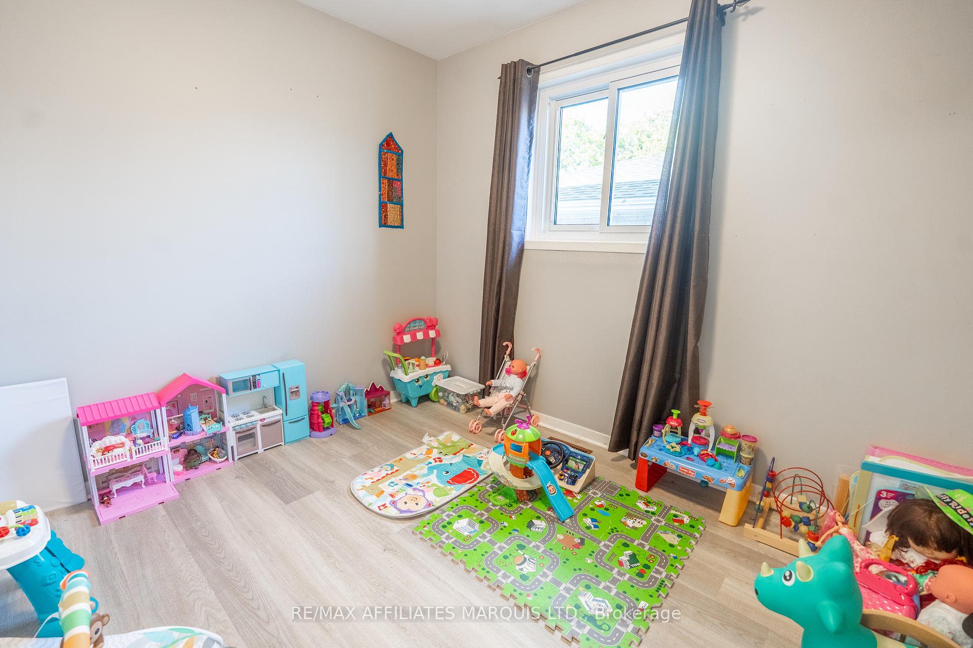 Photo 14 of 1619 First Street E, Cornwall — HOMEH