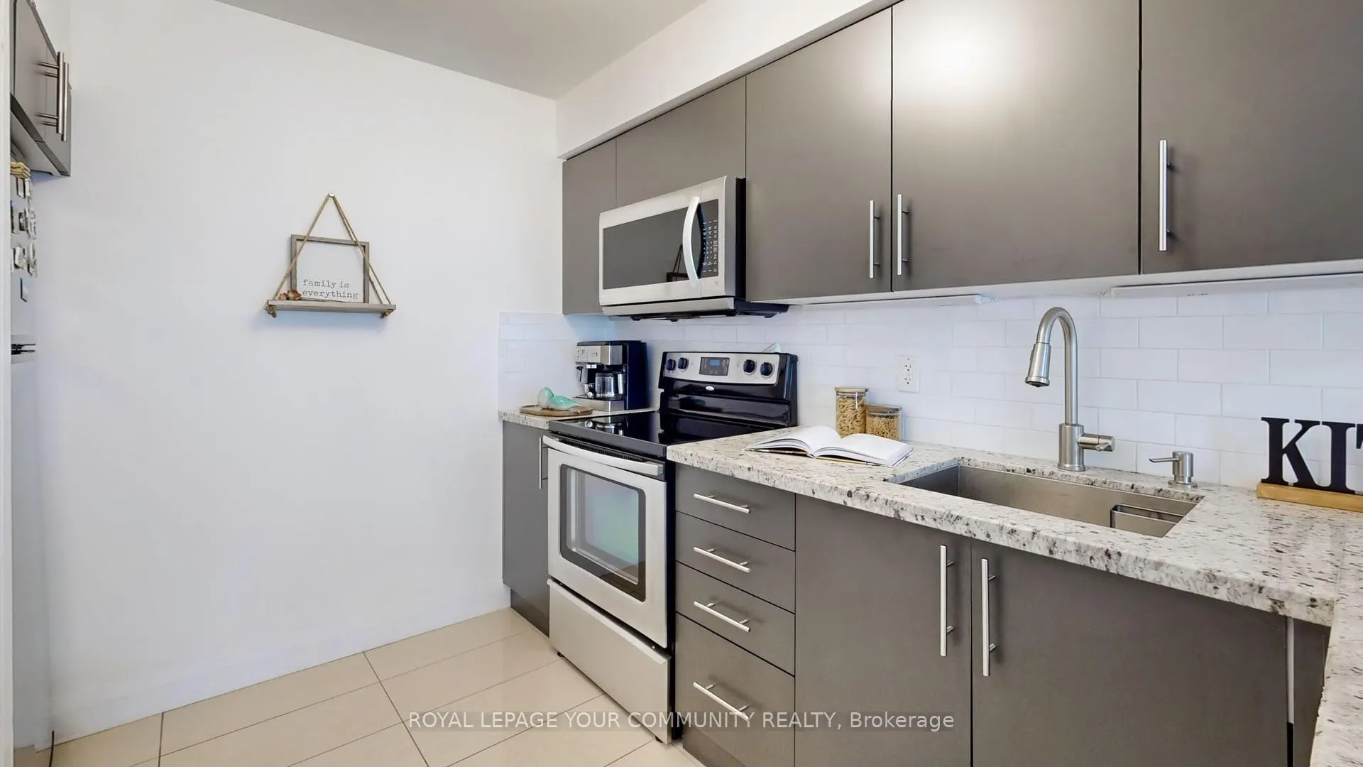Photo 13 of Unit 253, 318 John Street, Markham, Aileen-Willowbrook — HOMEH