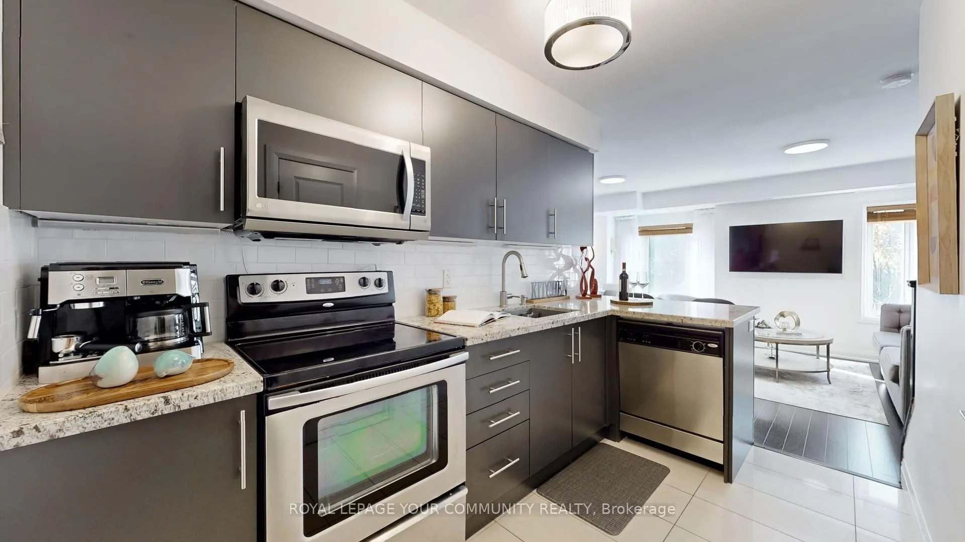 Photo 15 of Unit 253, 318 John Street, Markham, Aileen-Willowbrook — HOMEH