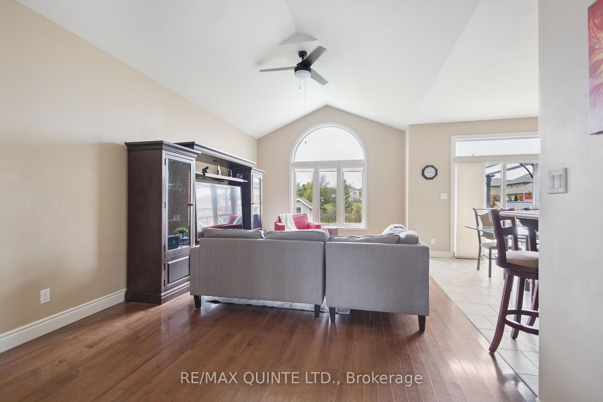 Photo 18 of 12 Hampton Ridge Drive, Belleville, Thurlow Ward — HOMEH