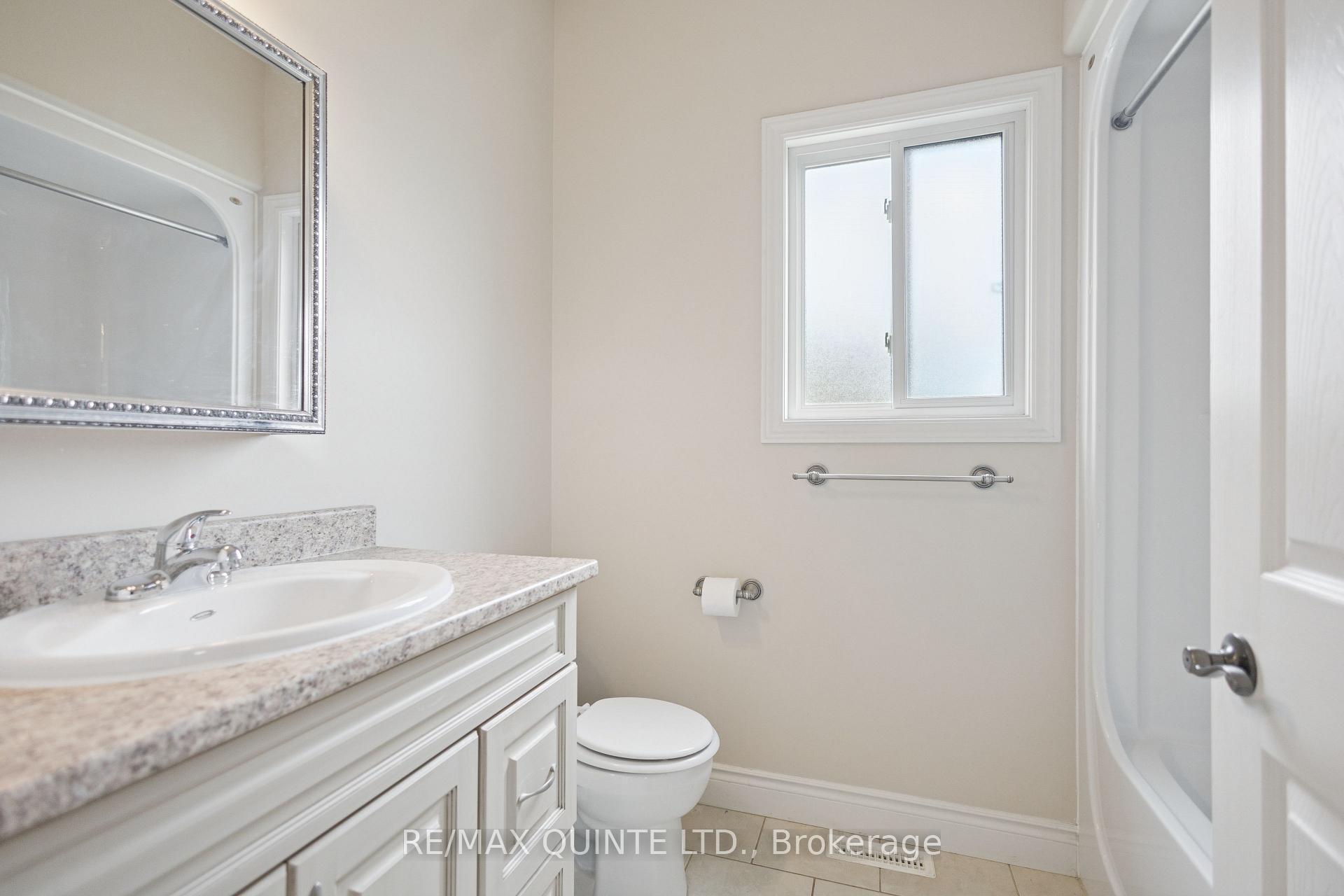 Photo 26 of 12 Hampton Ridge Drive, Belleville, Thurlow Ward — HOMEH