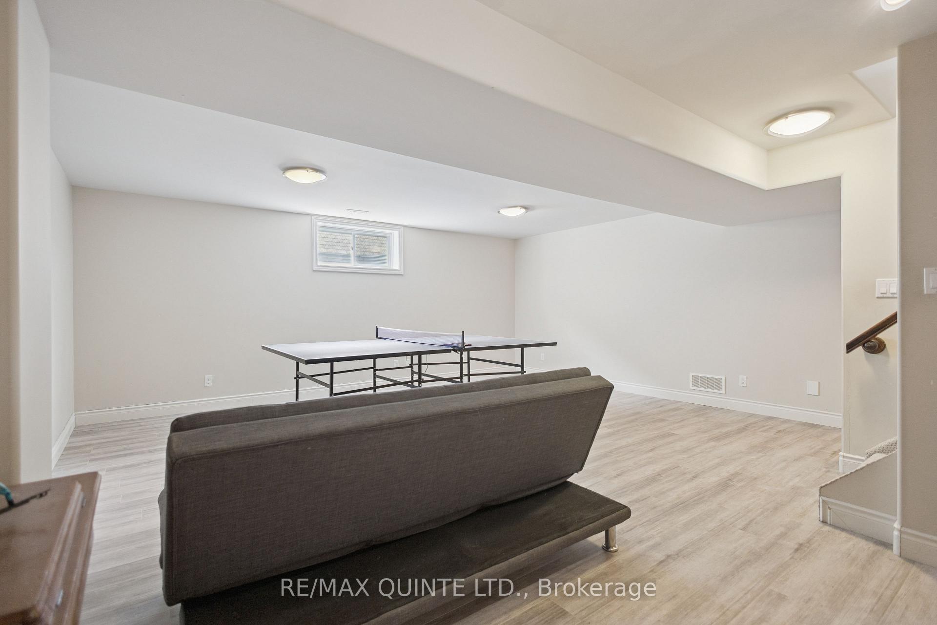 Photo 33 of 12 Hampton Ridge Drive, Belleville, Thurlow Ward — HOMEH
