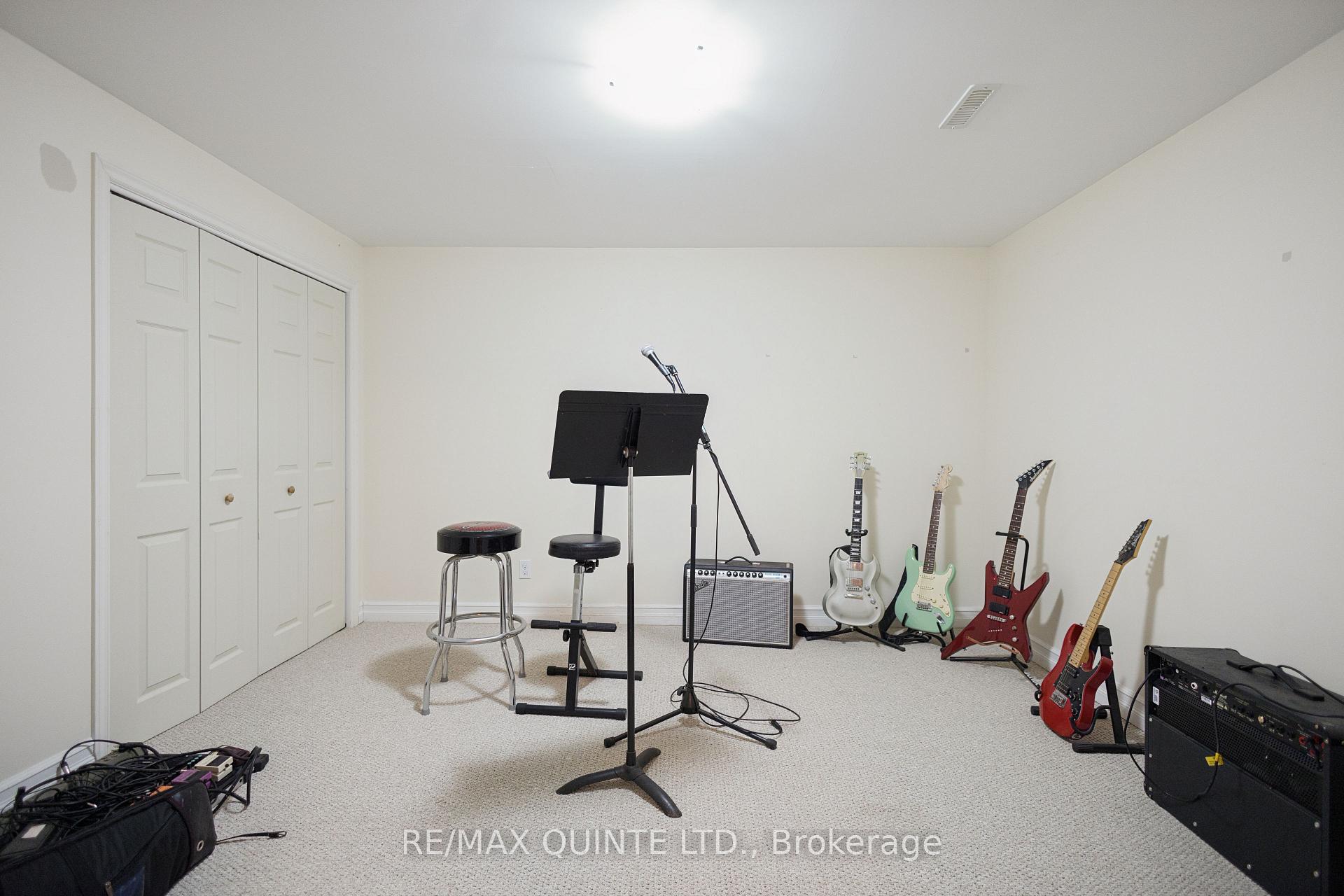 Photo 36 of 12 Hampton Ridge Drive, Belleville, Thurlow Ward — HOMEH
