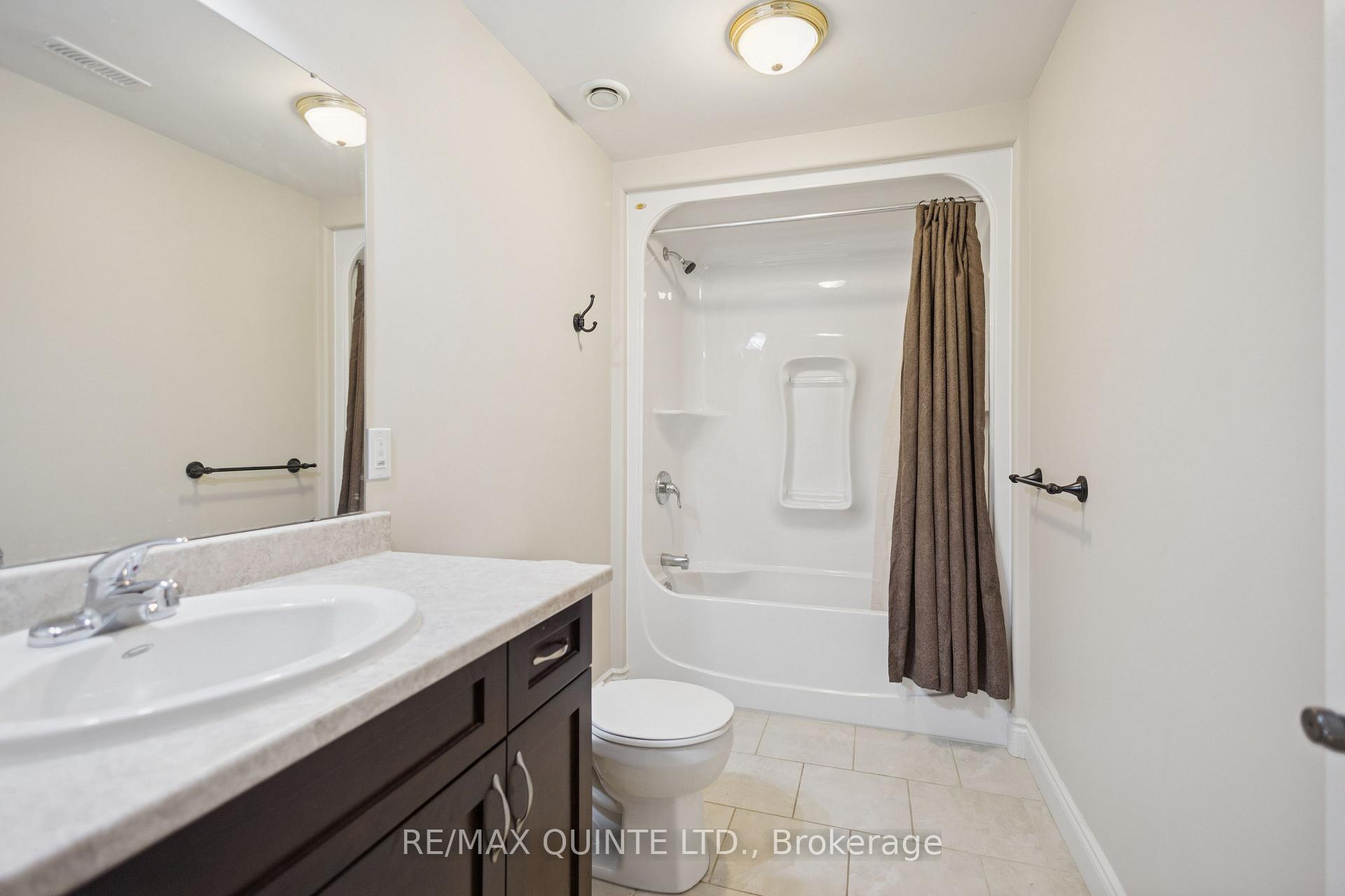 Photo 38 of 12 Hampton Ridge Drive, Belleville, Thurlow Ward — HOMEH