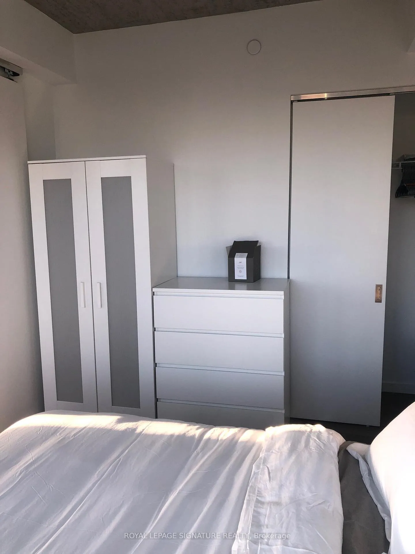 Photo 6 of Unit 419, 7 Smith Crescent, Etobicoke, Stonegate-Queensway — HOMEH