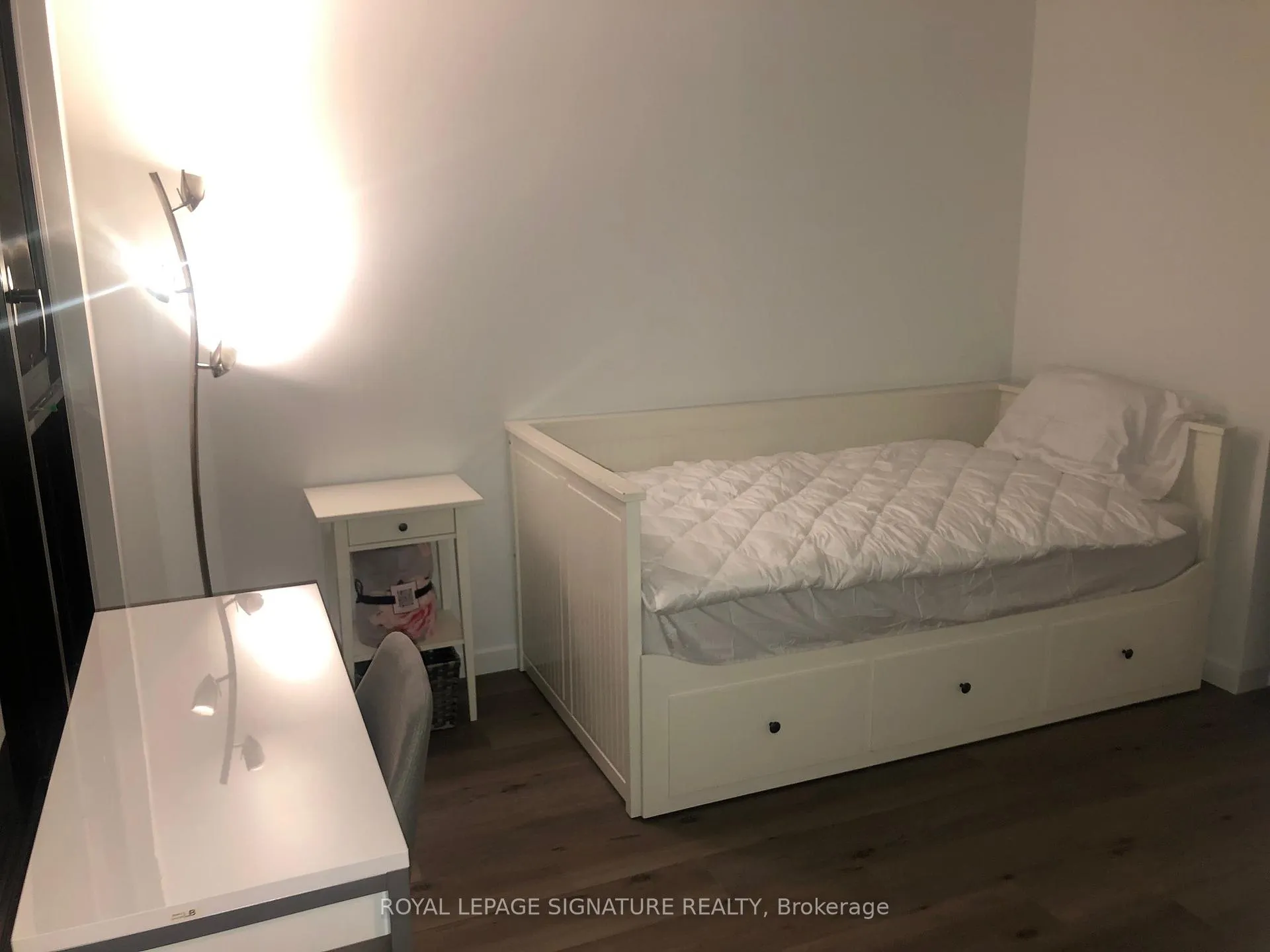 Photo 8 of Unit 419, 7 Smith Crescent, Etobicoke, Stonegate-Queensway — HOMEH