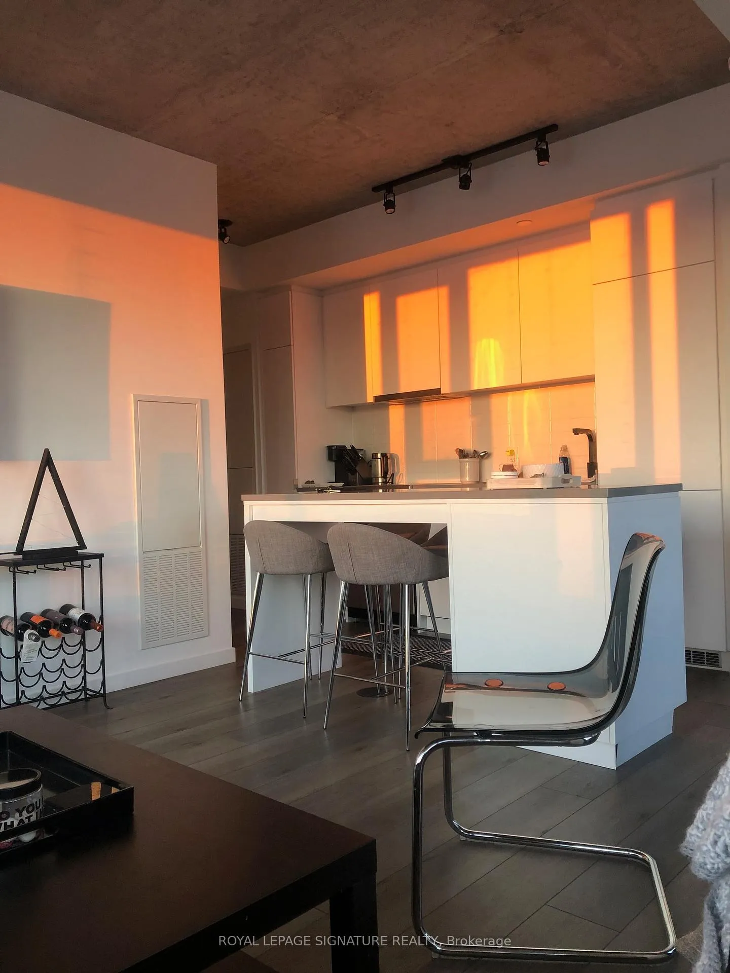 Photo 10 of Unit 419, 7 Smith Crescent, Etobicoke, Stonegate-Queensway — HOMEH