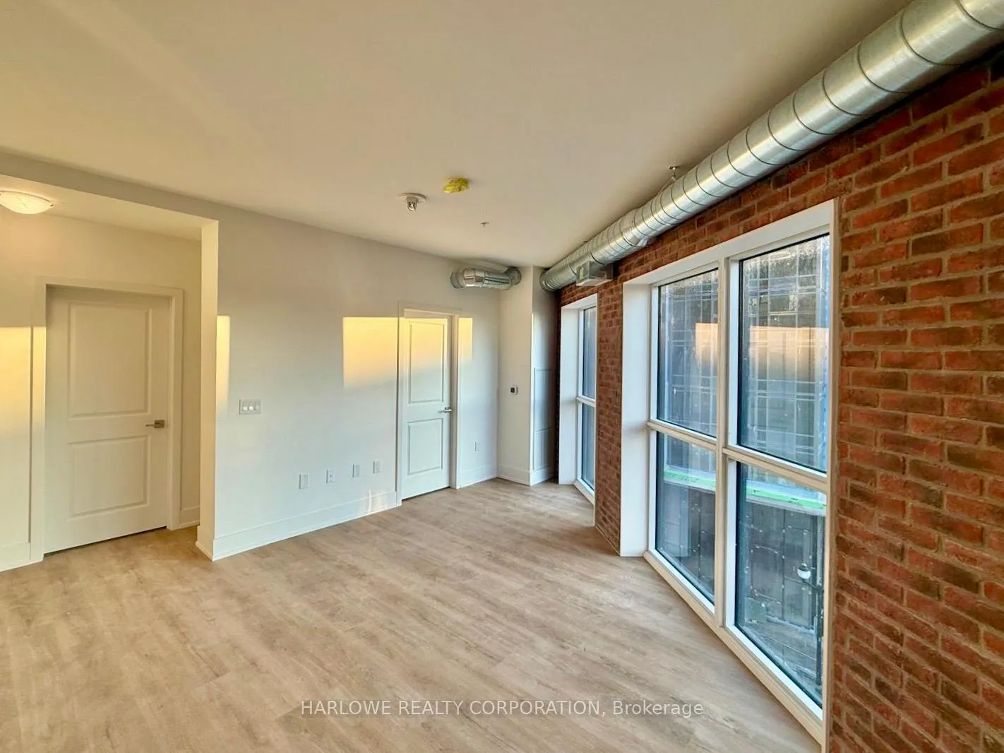Photo 3 of Unit 402, 206 King Street W, Hamilton, Central — HOMEH