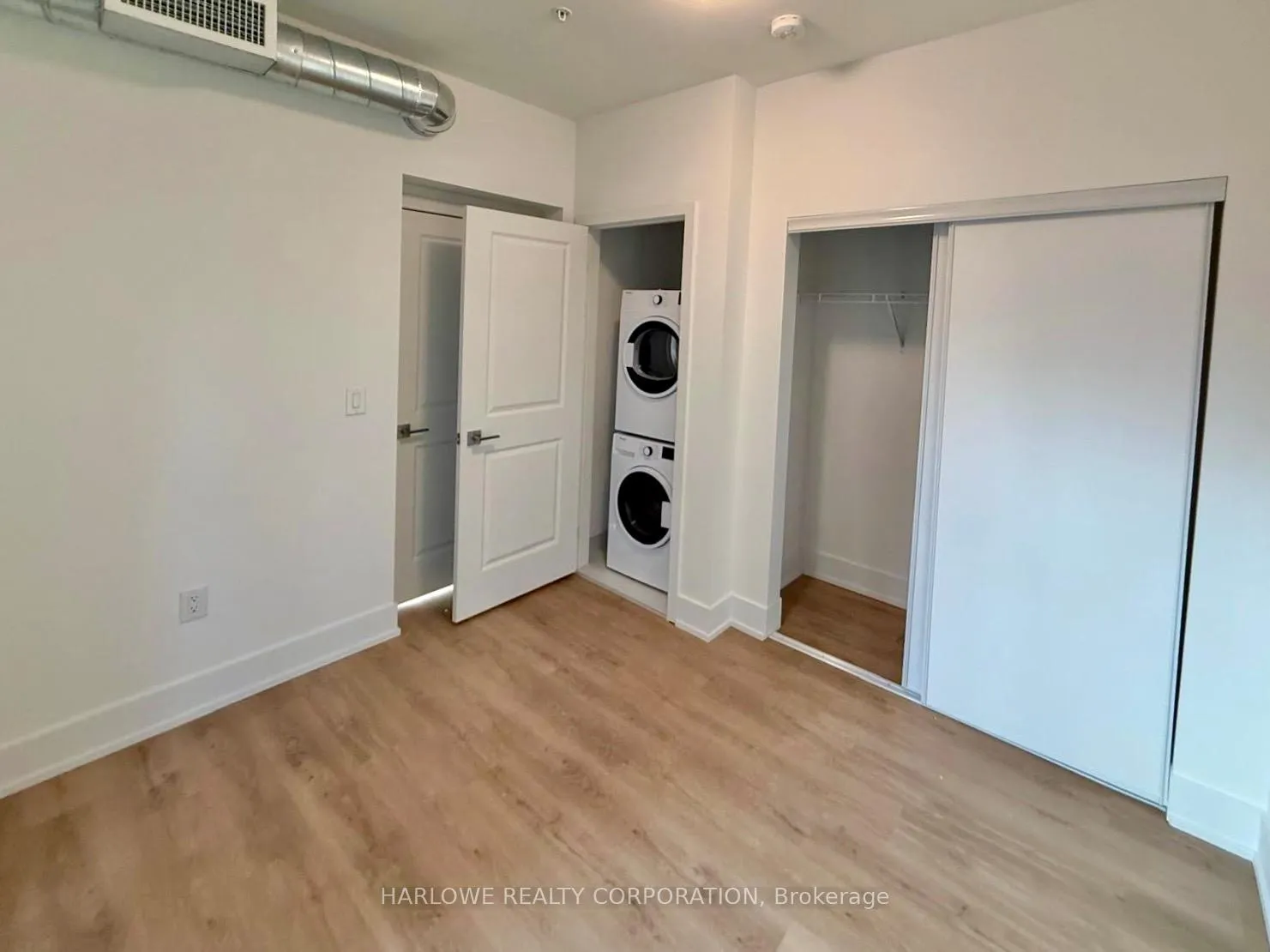 Photo 5 of Unit 402, 206 King Street W, Hamilton, Central — HOMEH