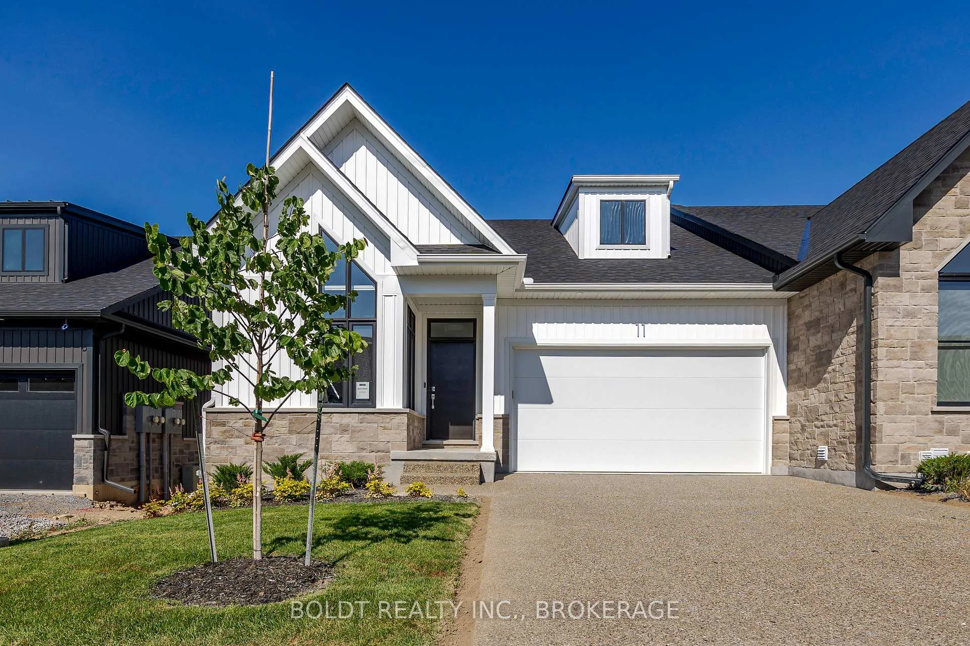 Front of Unit 11, 205 St. David's Road