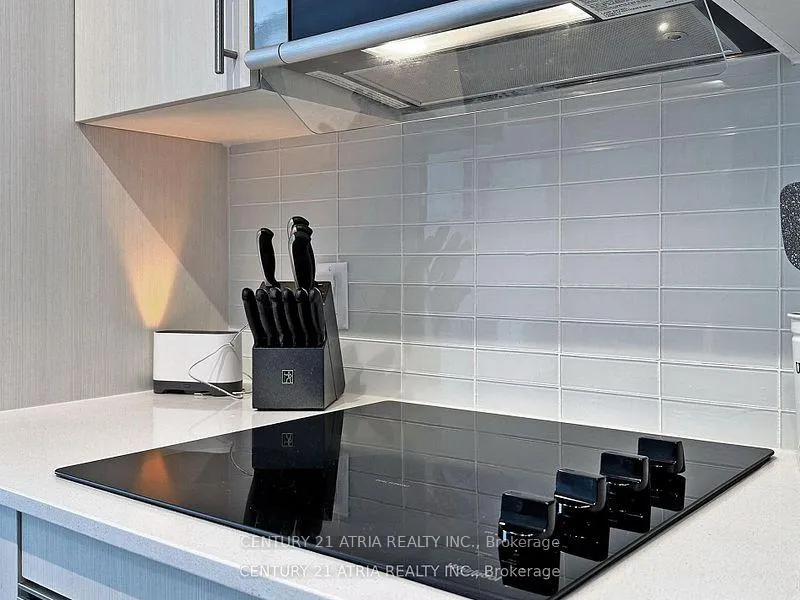 Photo 8 of Unit 1705, 2550 Simcoe Street N, Oshawa, Windfields — HOMEH
