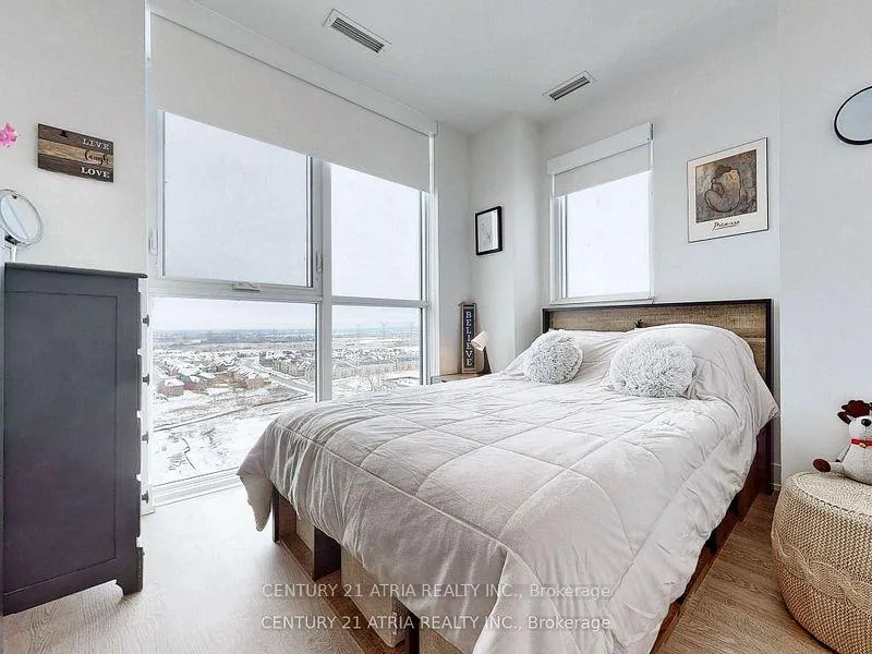 Photo 10 of Unit 1705, 2550 Simcoe Street N, Oshawa, Windfields — HOMEH