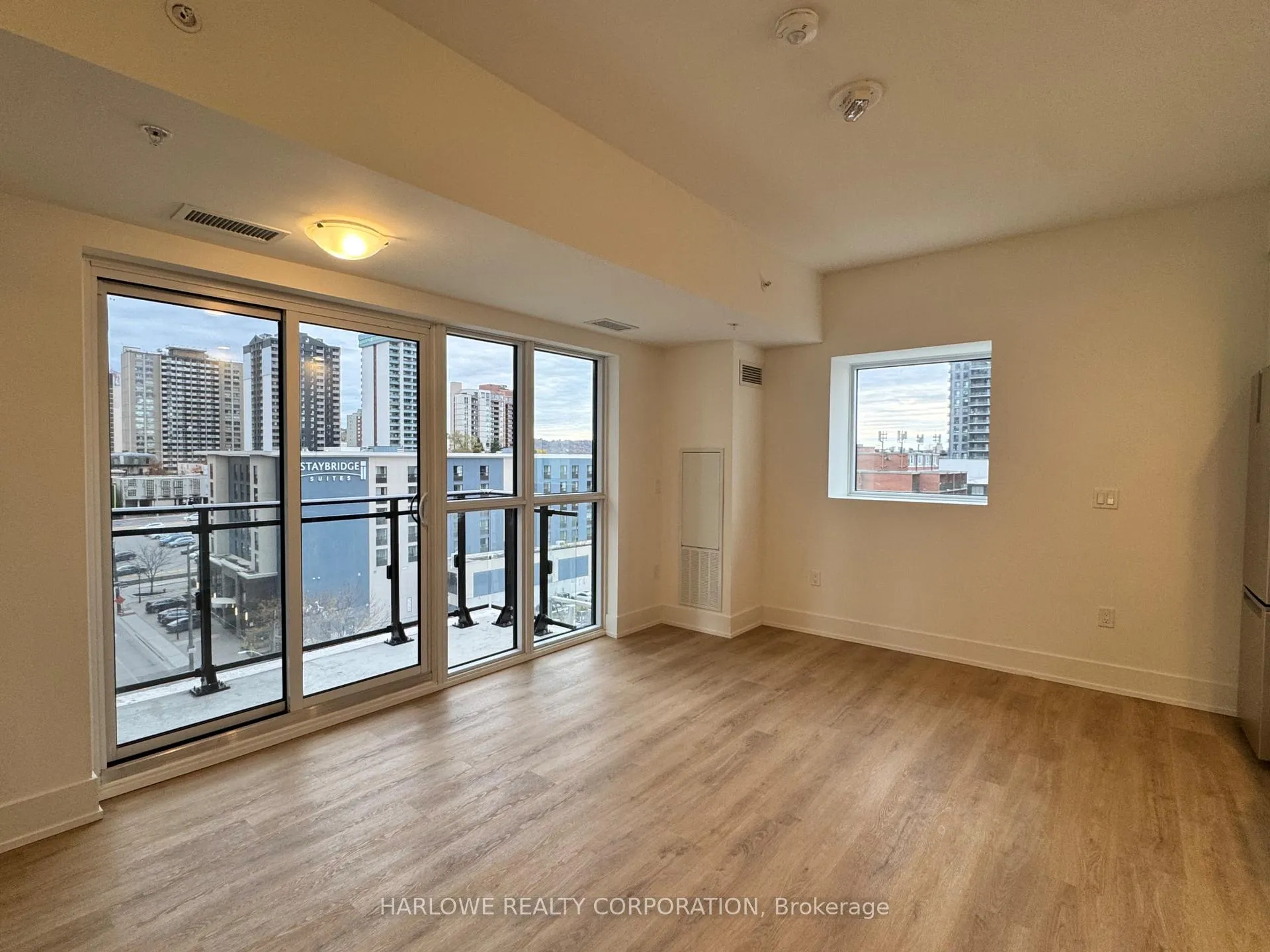 Photo 4 of Unit 702, 206 King Street W, Hamilton, Central — HOMEH