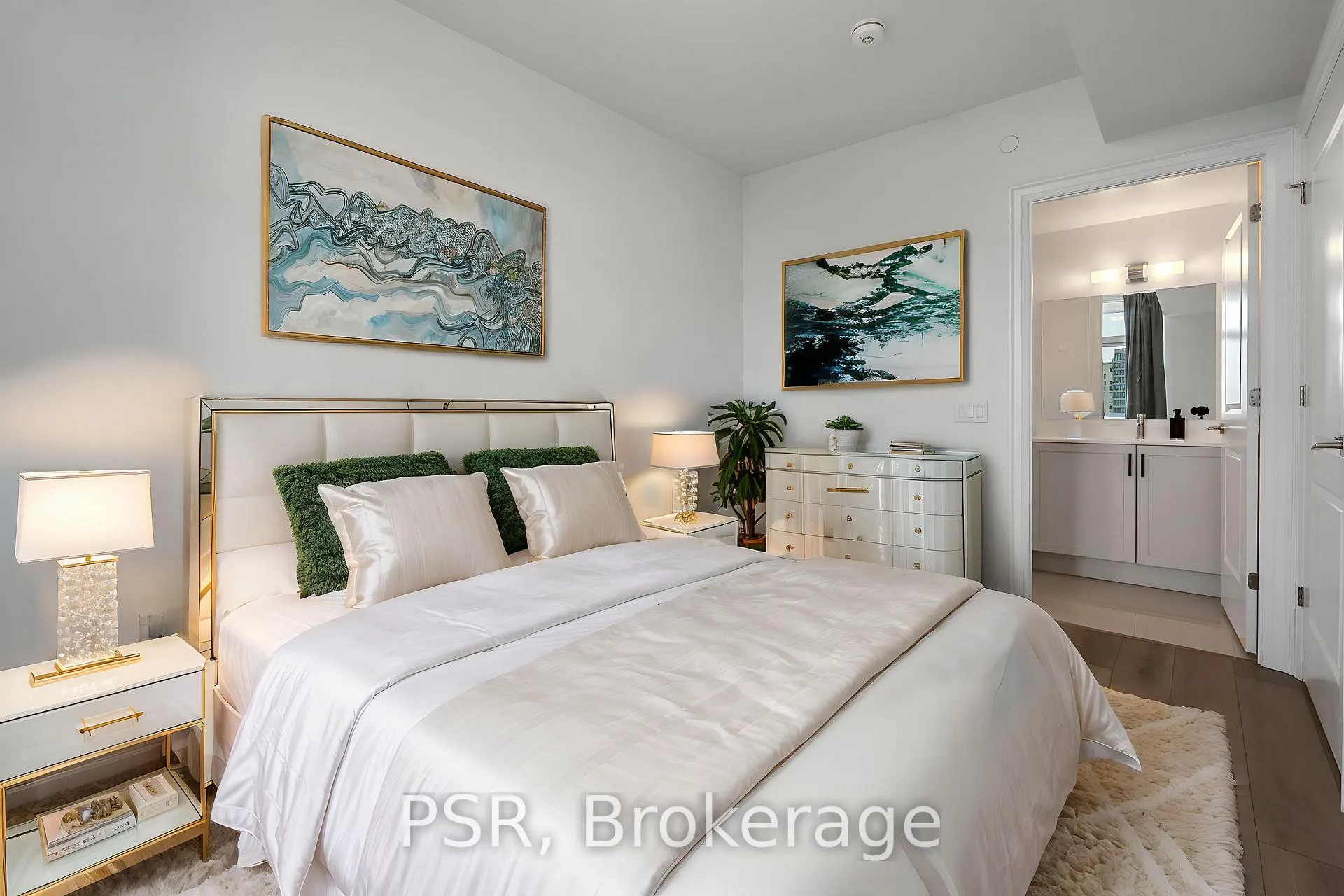 Photo 3 of Unit 704, 20 Gatineau Drive E, Vaughan, Beverley Glen — HOMEH