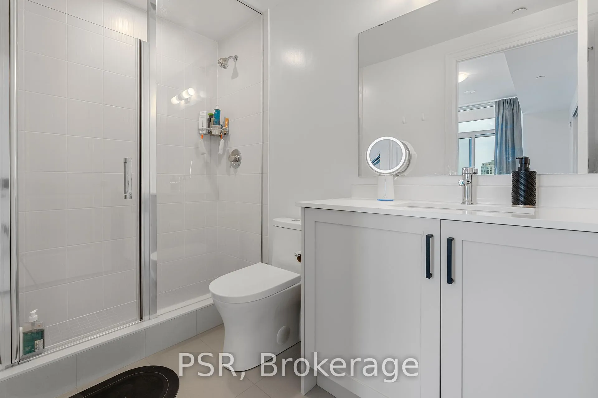 Photo 8 of Unit 704, 20 Gatineau Drive E, Vaughan, Beverley Glen — HOMEH