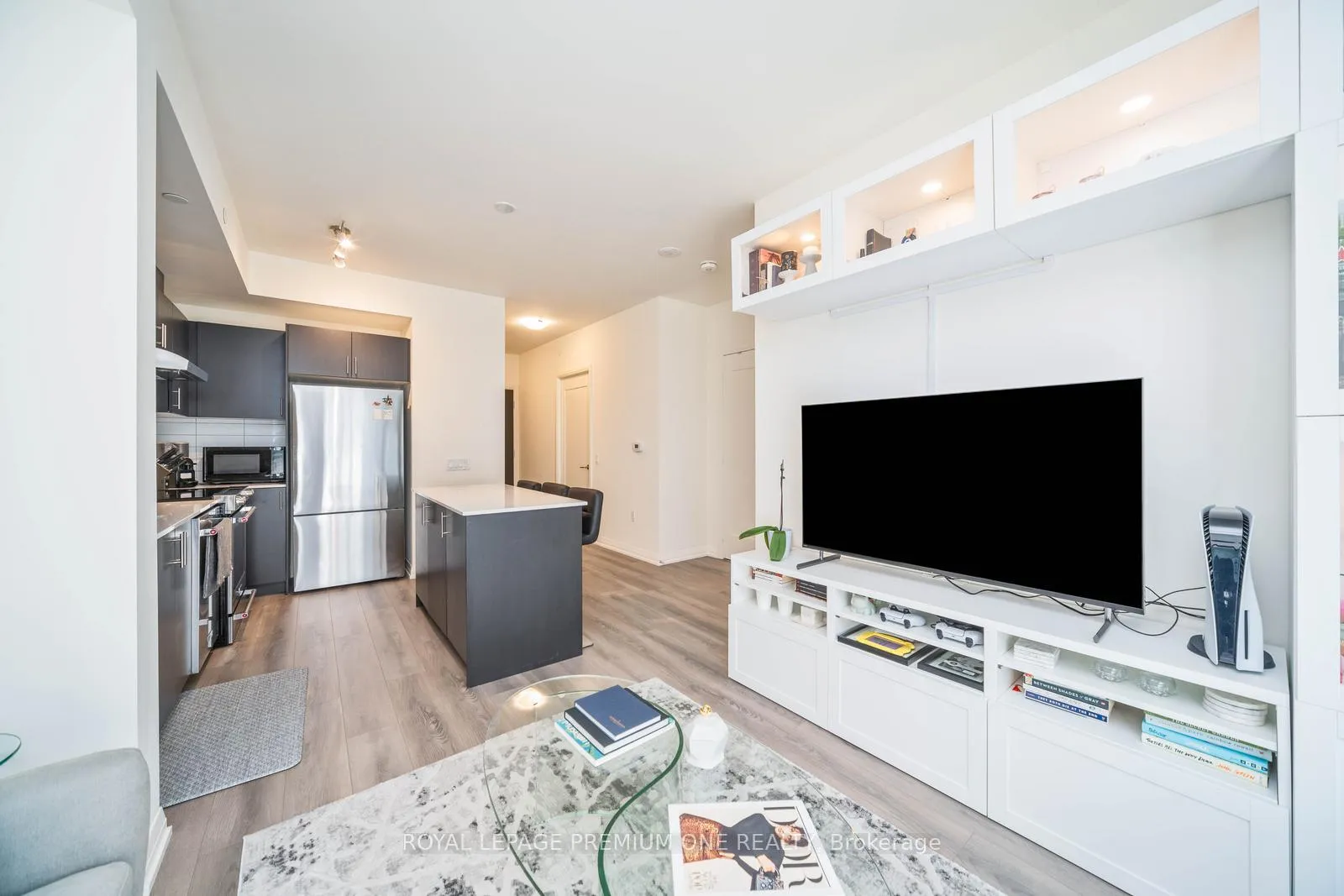 Photo 10 of Unit 1104, 9000 Jane Street, Vaughan, Concord — HOMEH