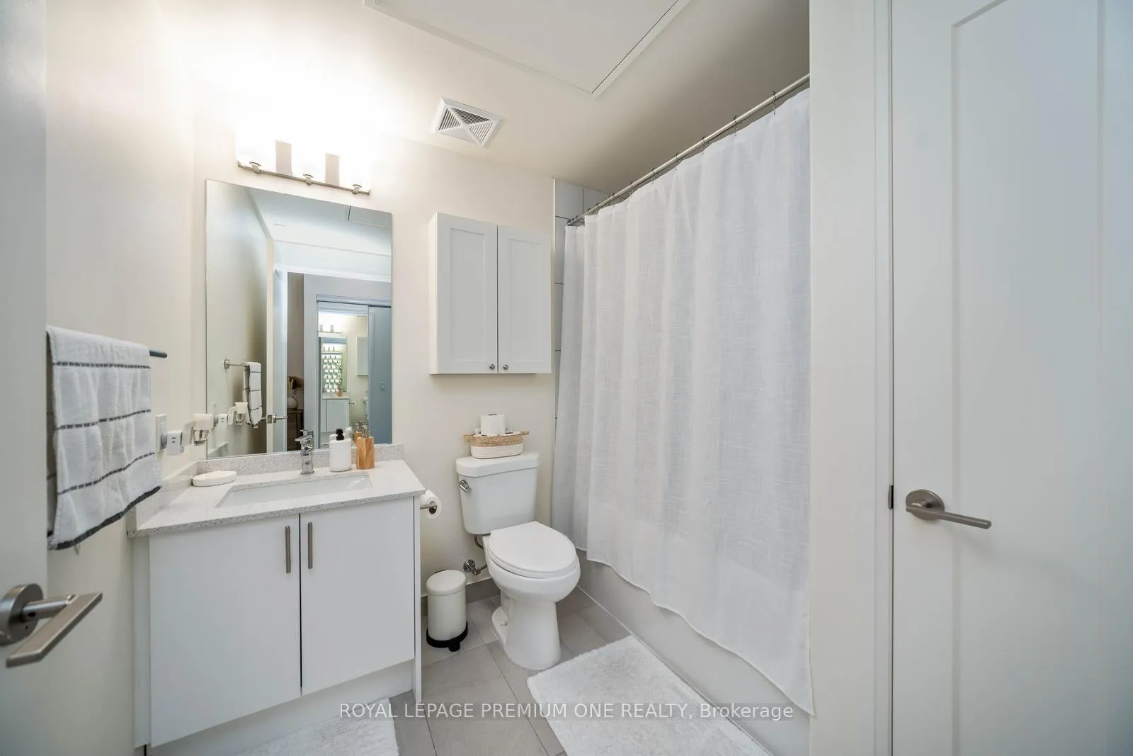 Photo 11 of Unit 1104, 9000 Jane Street, Vaughan, Concord — HOMEH