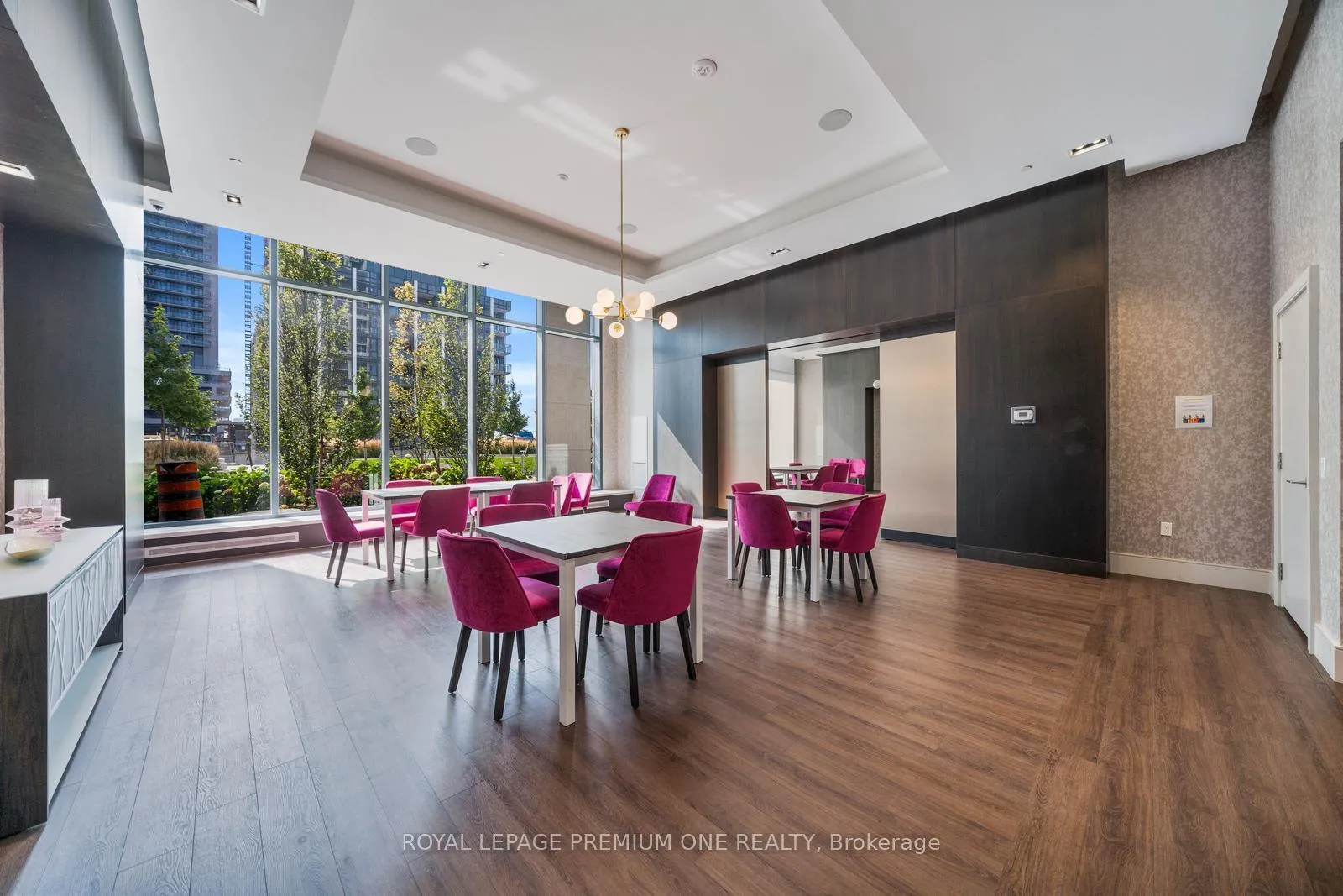 Photo 15 of Unit 1104, 9000 Jane Street, Vaughan, Concord — HOMEH