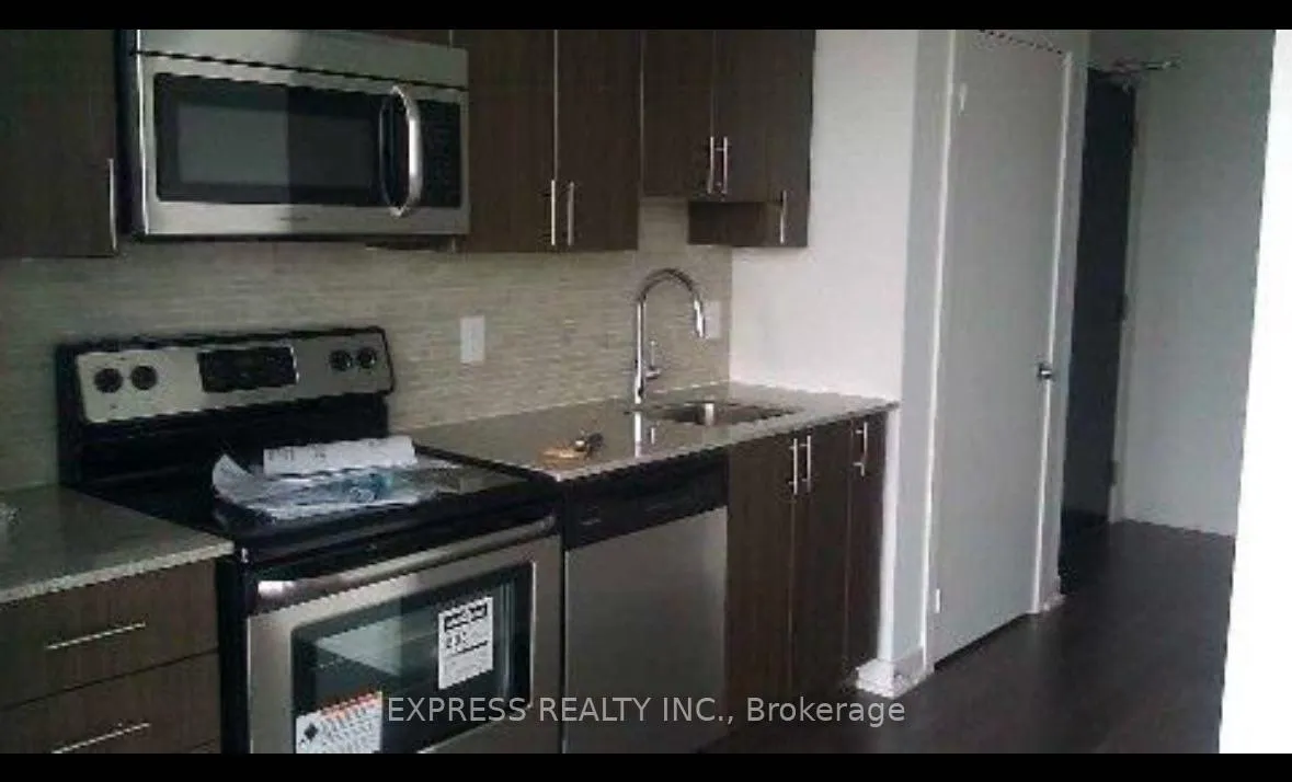 Front of Unit 1811, 225 Sackville Street