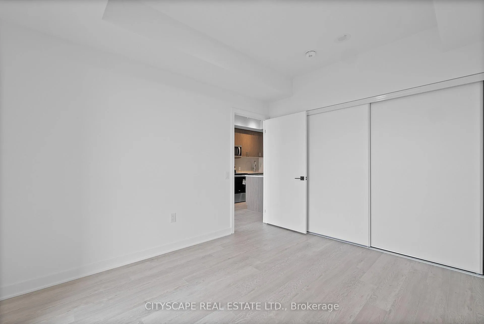 Photo 19 of Unit 610, 2782 Barton Street E, Hamilton, Riverdale — HOMEH