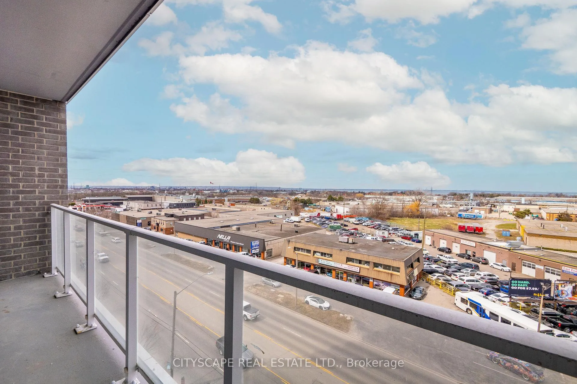 Photo 21 of Unit 610, 2782 Barton Street E, Hamilton, Riverdale — HOMEH