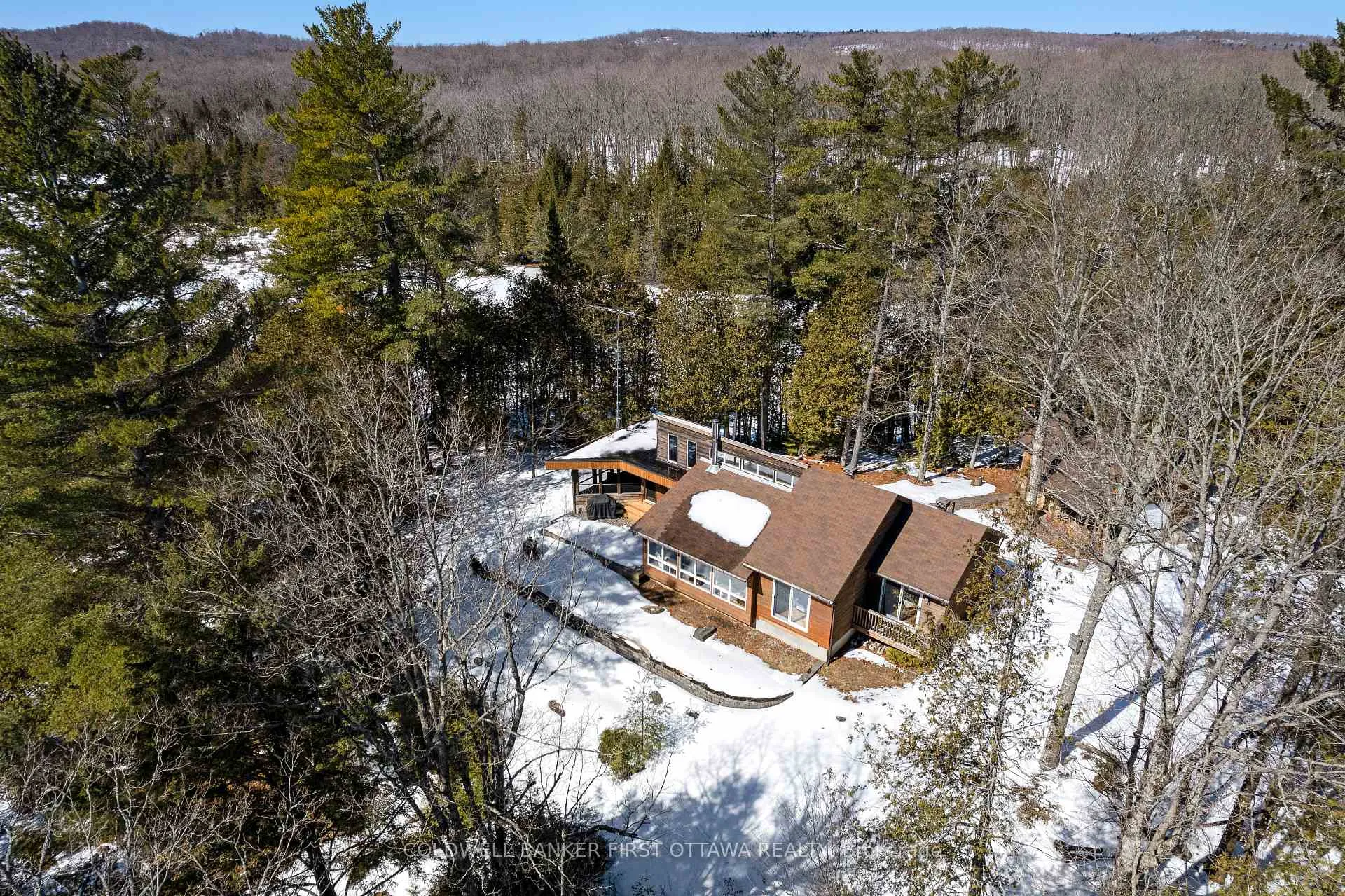 Photo 3 of 1257 North Shore Estates Lane, Frontenac, Frontenac North — HOMEH