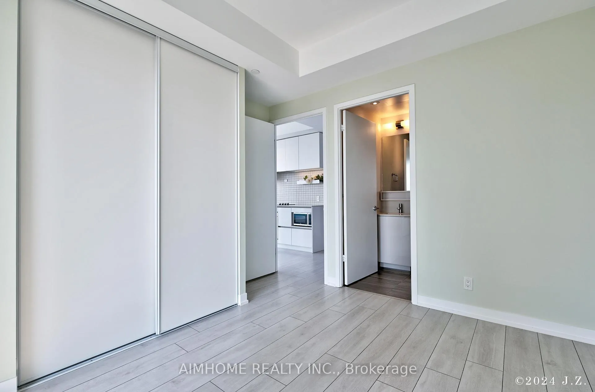 Photo 9 of Unit 2209, 898 Portage Parkway, Vaughan, Vaughan Corporate Centre — HOMEH