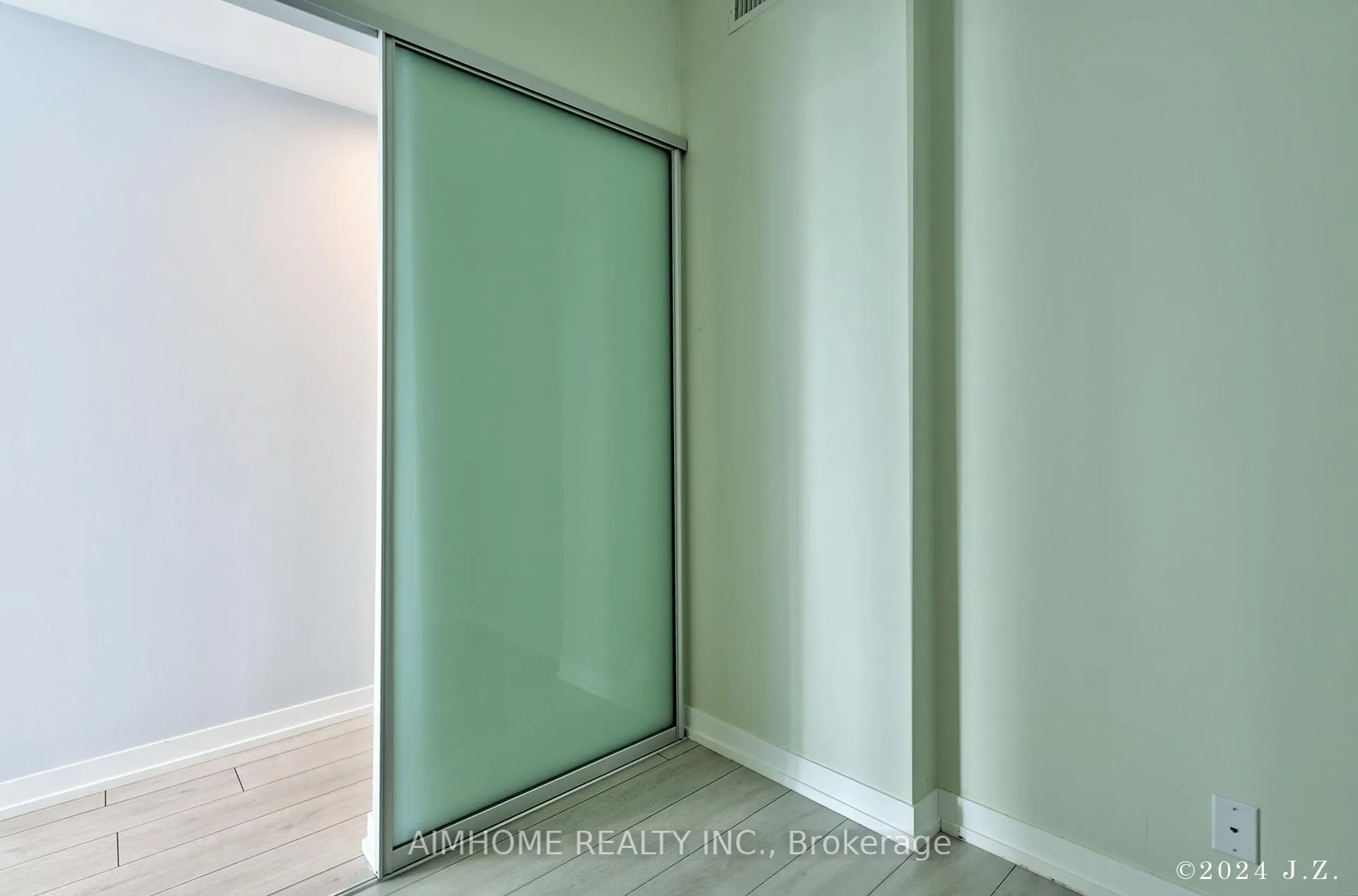 Photo 14 of Unit 2209, 898 Portage Parkway, Vaughan, Vaughan Corporate Centre — HOMEH