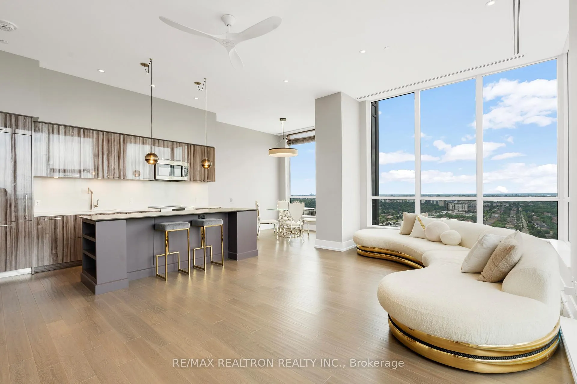 Photo 10 of Unit PH1, 1 Grandview Avenue, Markham, Grandview — HOMEH