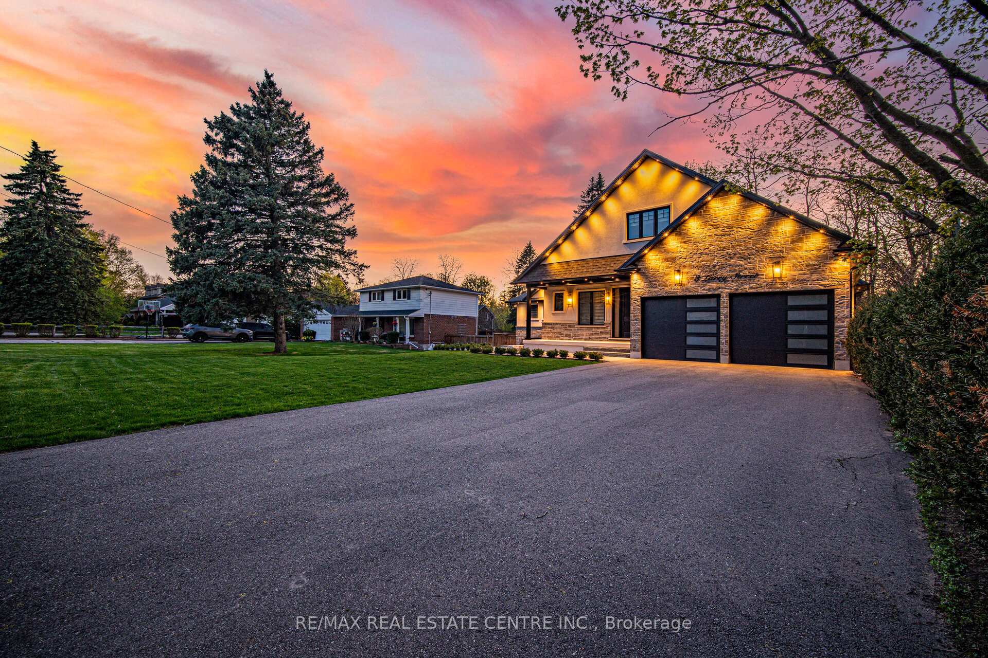 Photo 2 of 3 Larry Street, Caledon, Caledon East — HOMEH