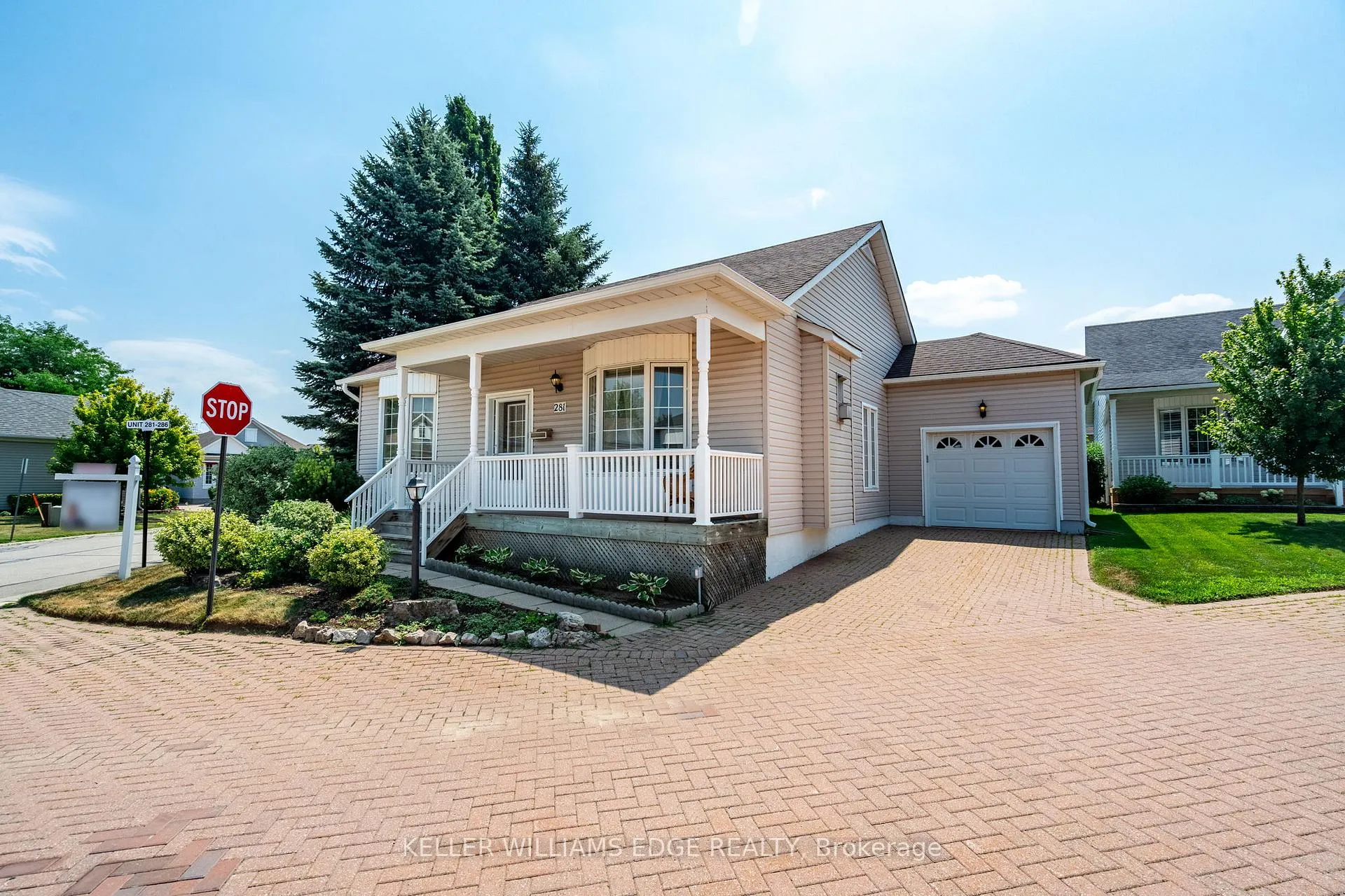 Photo 2 of 281 Silverbirch Boulevard, Hamilton, Rural Glanbrook — HOMEH