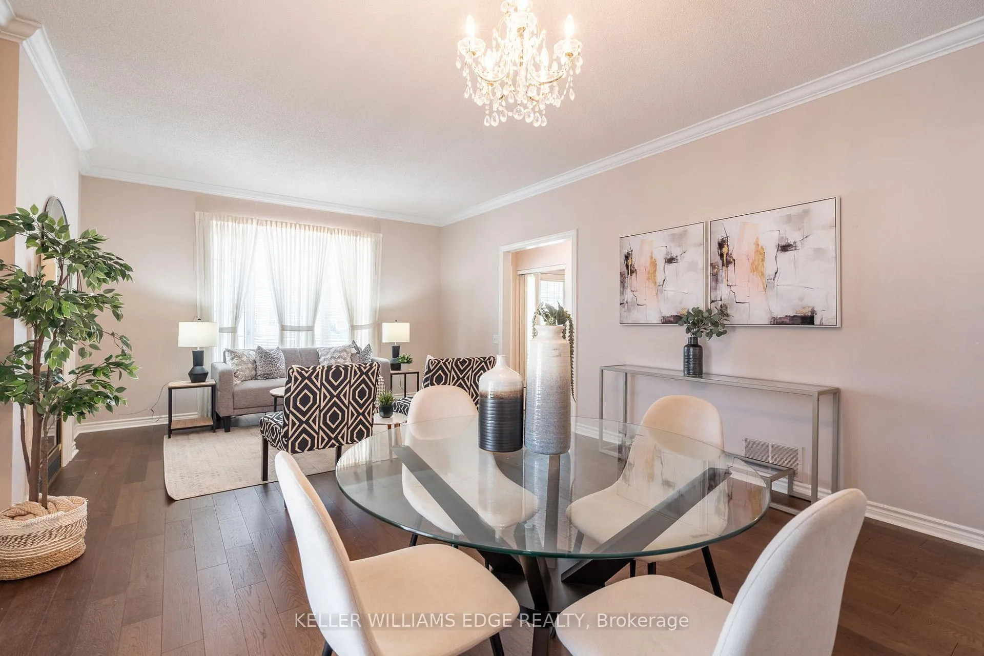 Photo 5 of 281 Silverbirch Boulevard, Hamilton, Rural Glanbrook — HOMEH