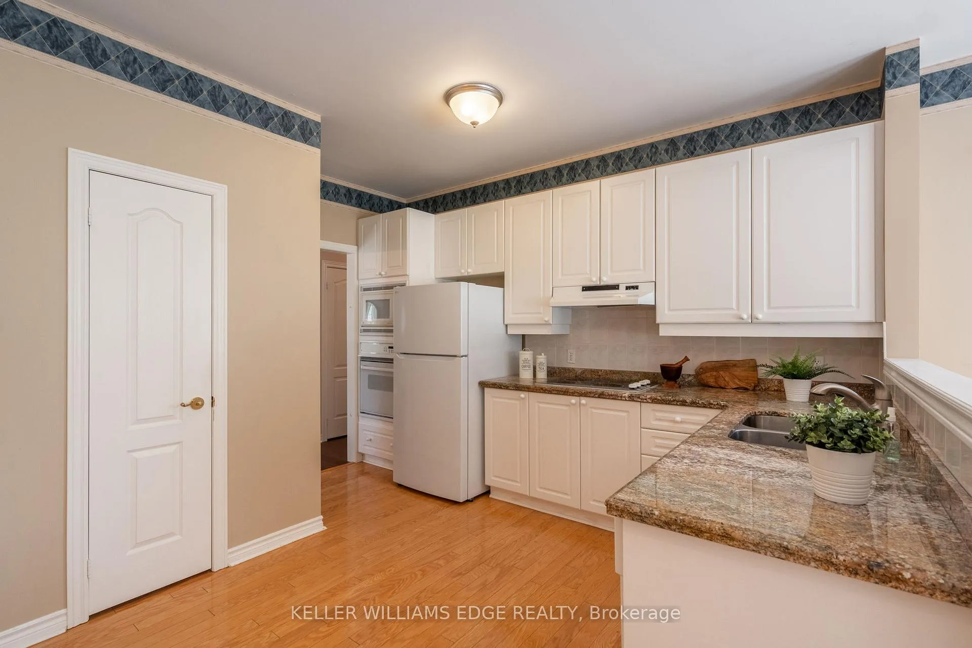 Photo 7 of 281 Silverbirch Boulevard, Hamilton, Rural Glanbrook — HOMEH