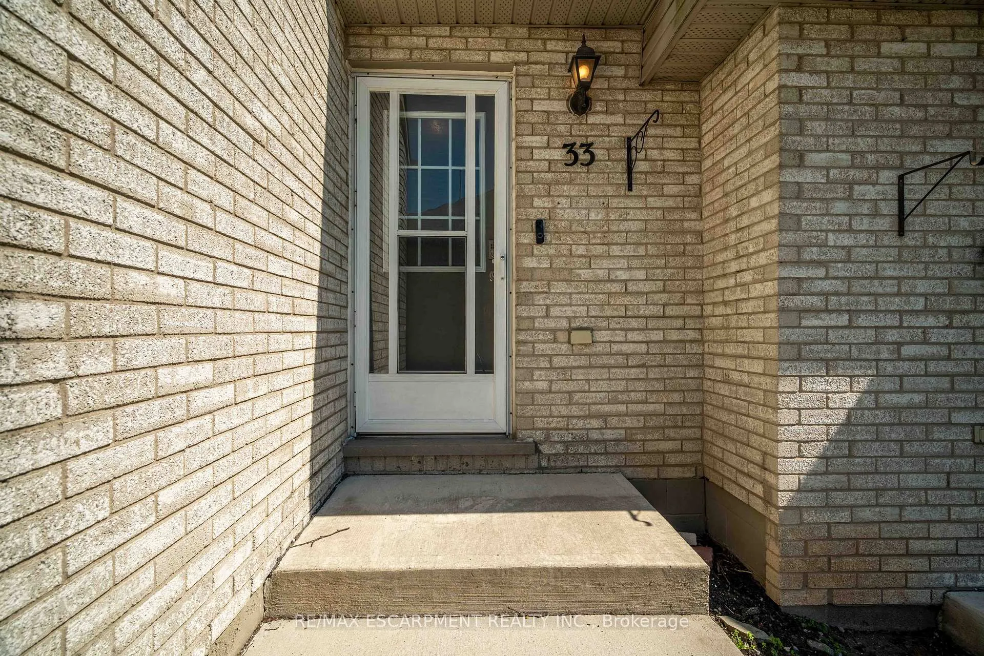 Photo 2 of Unit 33, 1396 Upper Ottawa Street, Hamilton, Quinndale — HOMEH