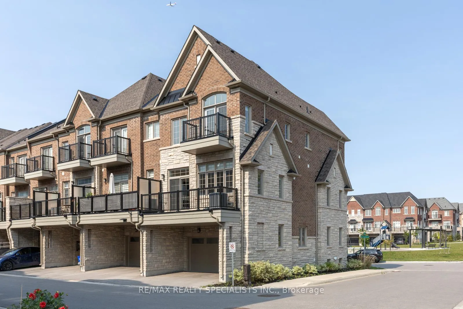 Photo 1 of 39 New Yorkton Avenue, Markham, Angus Glen — HOMEH