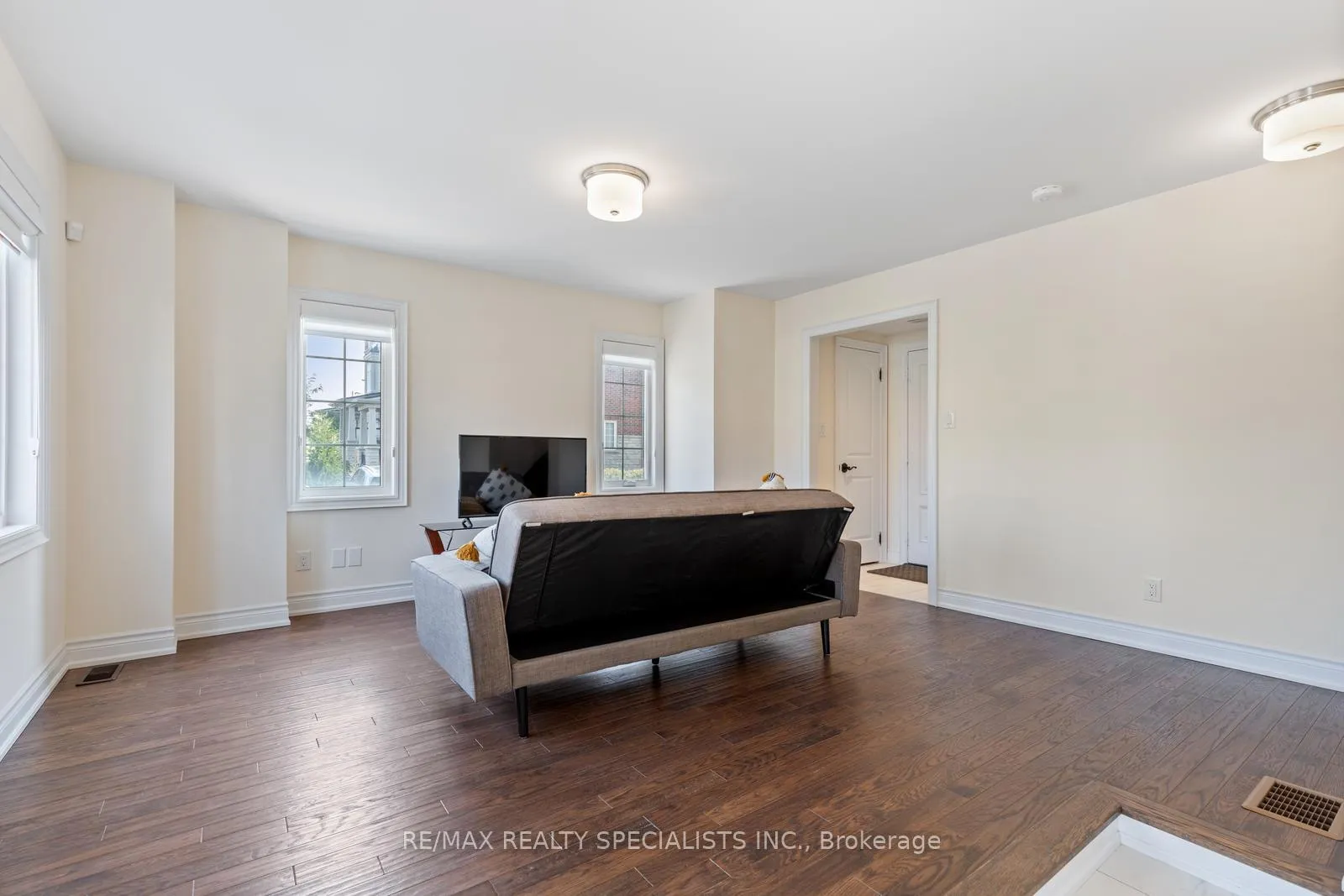Photo 6 of 39 New Yorkton Avenue, Markham, Angus Glen — HOMEH
