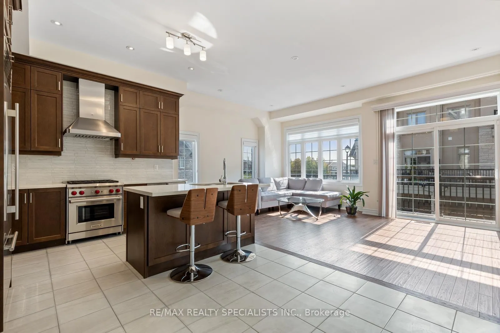Photo 8 of 39 New Yorkton Avenue, Markham, Angus Glen — HOMEH