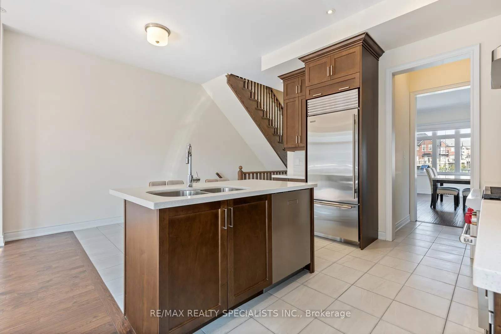 Photo 14 of 39 New Yorkton Avenue, Markham, Angus Glen — HOMEH