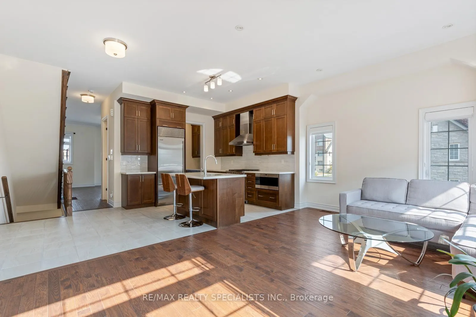 Photo 17 of 39 New Yorkton Avenue, Markham, Angus Glen — HOMEH